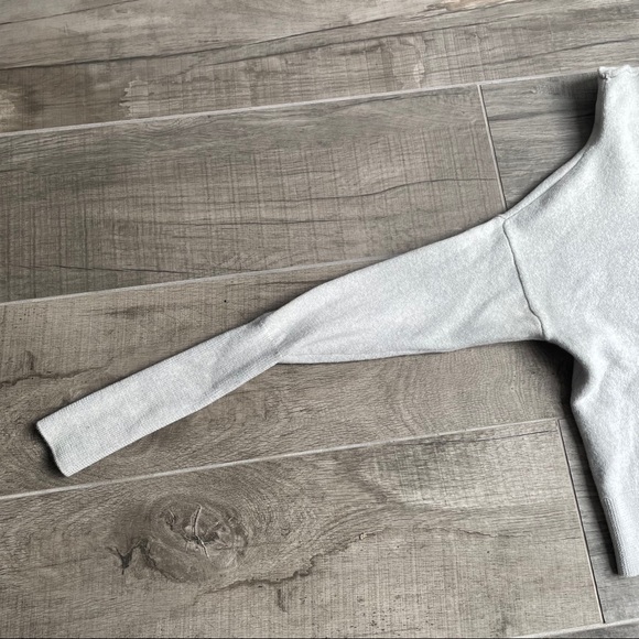 Wilfred Aritzia Wool Mockneck sweater - Picture 2 of 6